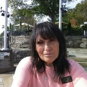 Meet your Posher, Vicky